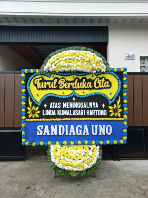 Papan Bunga Duka di Pedaleman